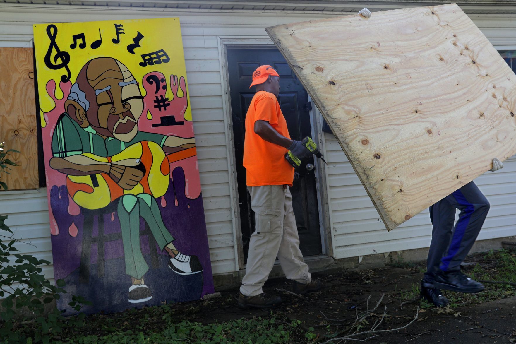 Murals funded by grant help beautify Castle Point